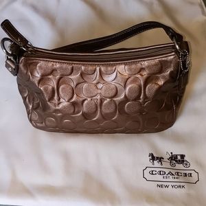 Small shoulder bag